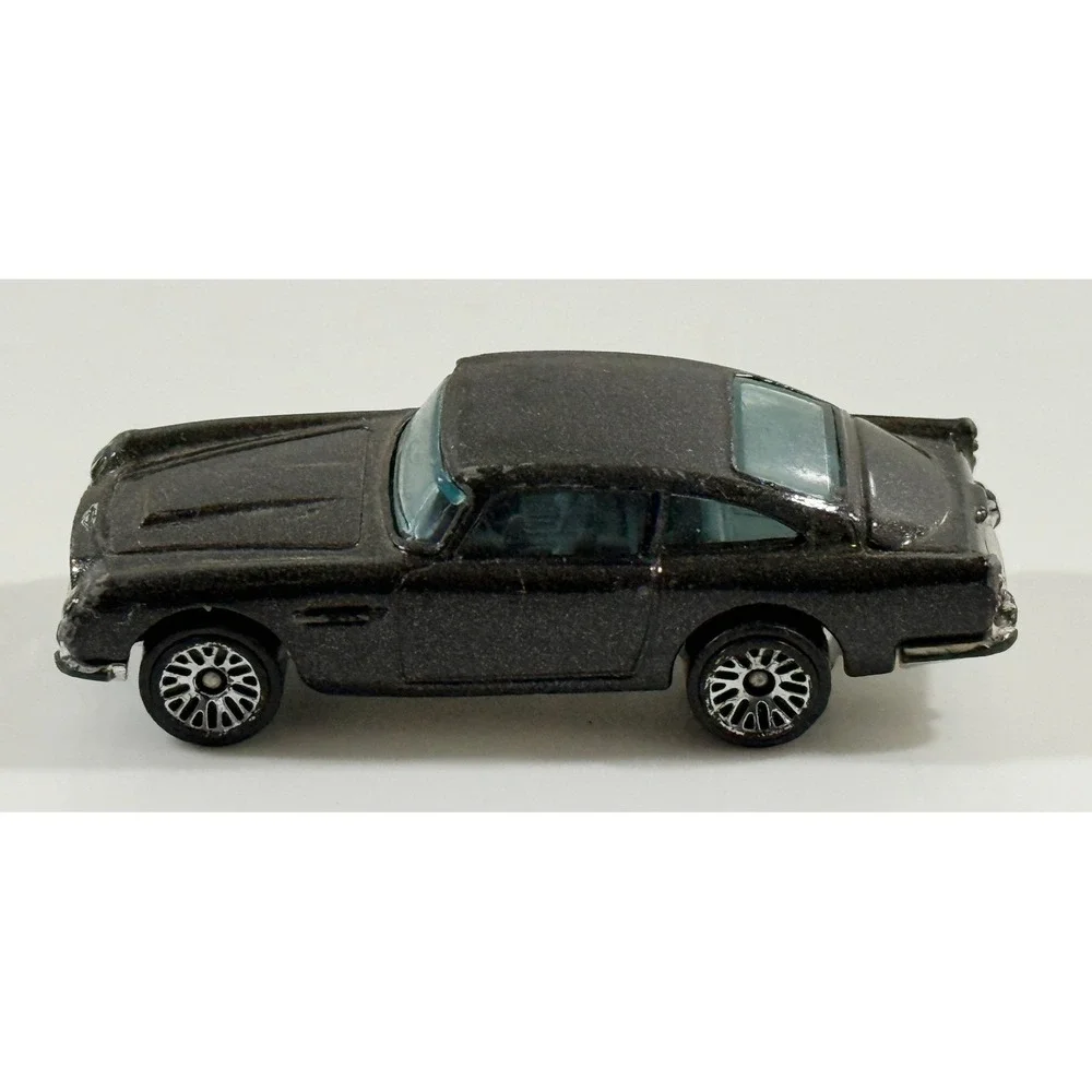 Hot Wheels 1963 Aston Martin DB5 Kids 1:64 Black Metallic Die-Cast Toy Car J04